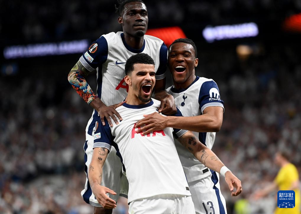 哈兰德：1-1的时候詹卢卡-曼奇尼摸我屁股，这激怒了我（哈兰德：1-1阶段被詹卢卡-曼奇尼摸臀部，令我愤怒）