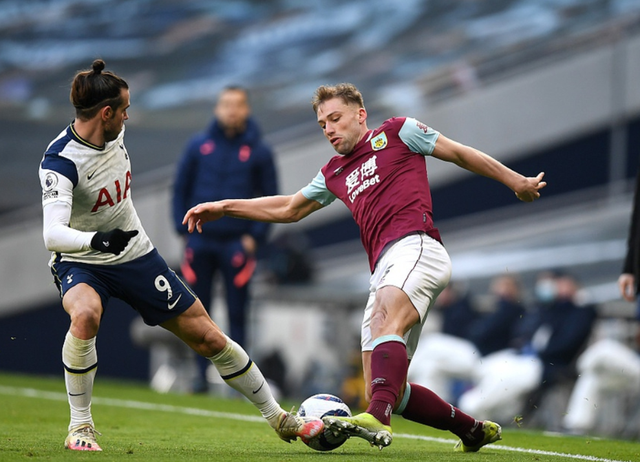 世界杯门票销量已近两百万张，第三阶段门票销售12月11日开始（世界杯门票销量逼近200万张，第三阶段售票将于12月11日启动）