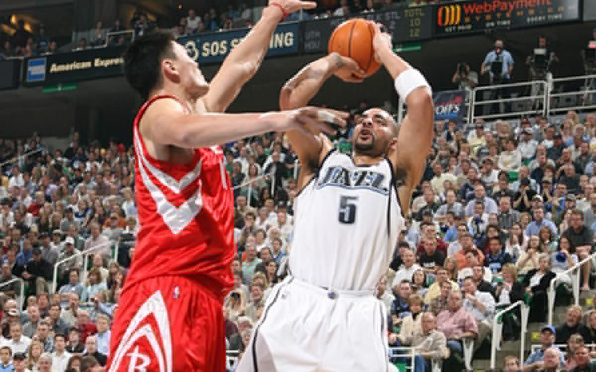 世体：从热身阶段开始，尼科-威廉斯就遭到了巴萨球迷的嘘声（世体：尼科-威廉斯从热身起就遭到巴萨球迷嘘声）