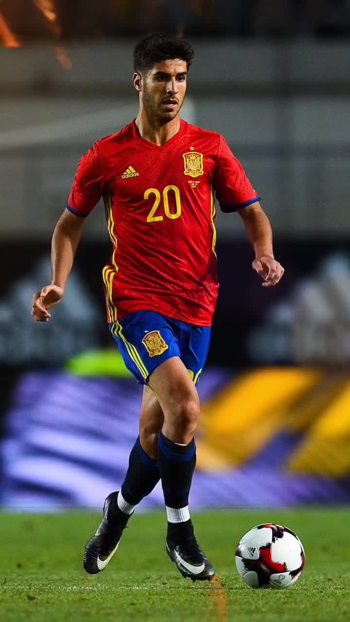 德转列本赛季30岁以上选手进球排行榜：凯恩领跑，...（德转发布本赛季30岁以上球员进球榜：凯恩暂居榜首）