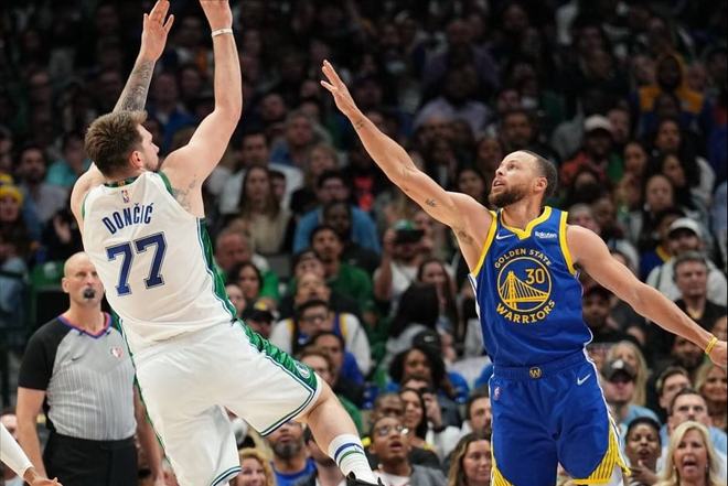 是否提前召回弗格森？许尔策勒：让我们看看一月份的情况吧（弗格森会提前回归吗？许尔策勒：一月再说）