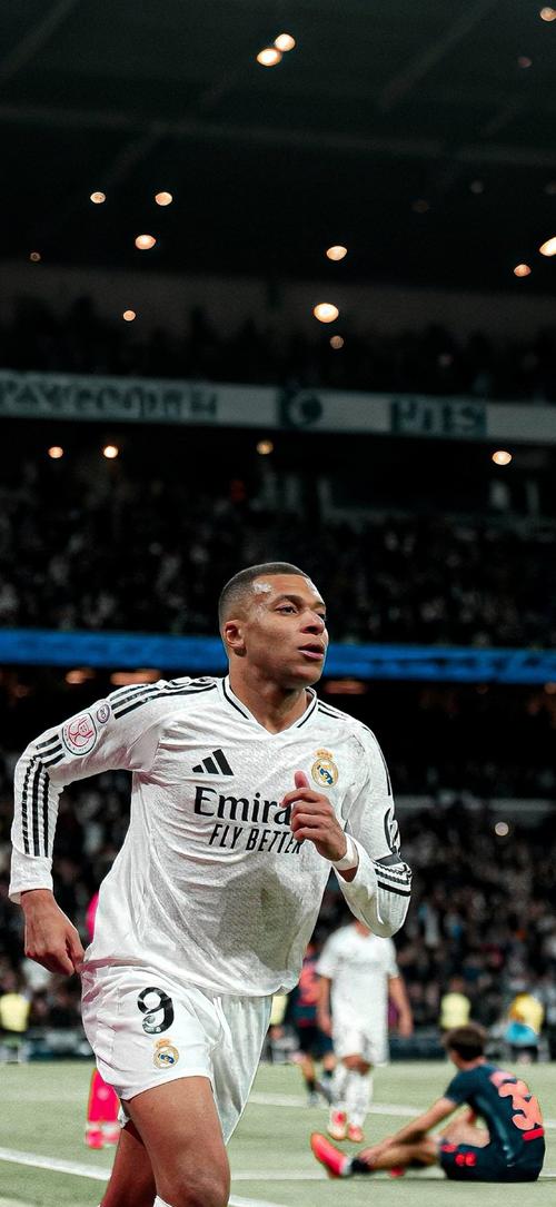 巴黎圣日耳曼内马尔助攻姆巴佩得分（内马尔送助攻 姆巴佩为巴黎圣日耳曼破门）