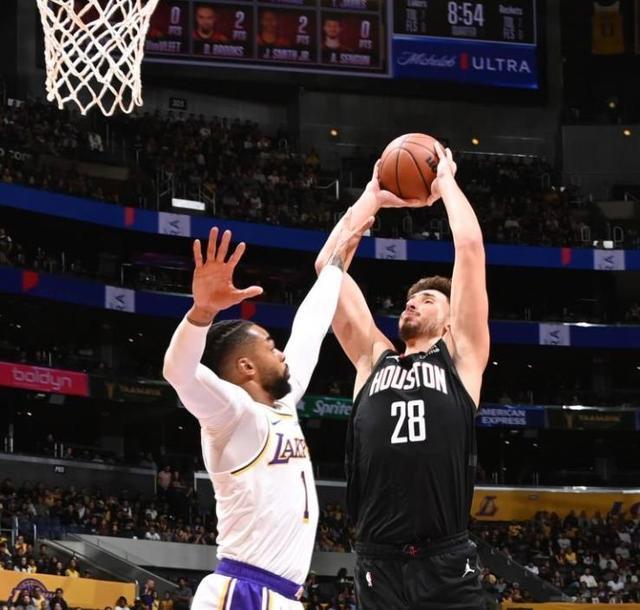 欧冠战报：巴洛贡打入唯一进球，摩纳哥1-0加拉塔萨雷（欧冠战报：巴洛贡打进制胜球，摩纳哥1-0战胜加拉塔萨雷）