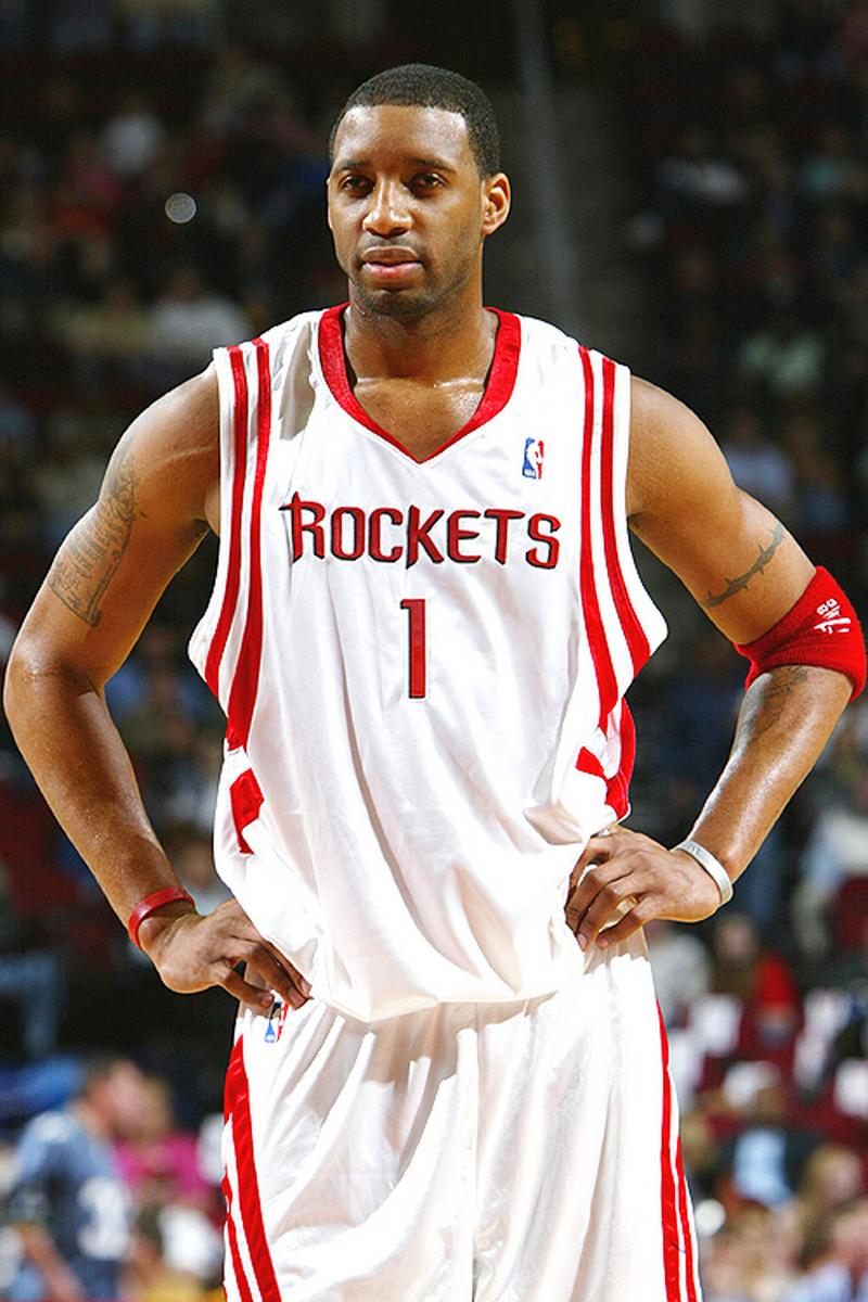 随着阿森纳2-0，切尔西1-3，利物浦1-1，英超最新积分榜出炉（英超最新积分榜出炉：阿森纳2-0告捷，切尔西1-3落败，利物浦1-1战平）