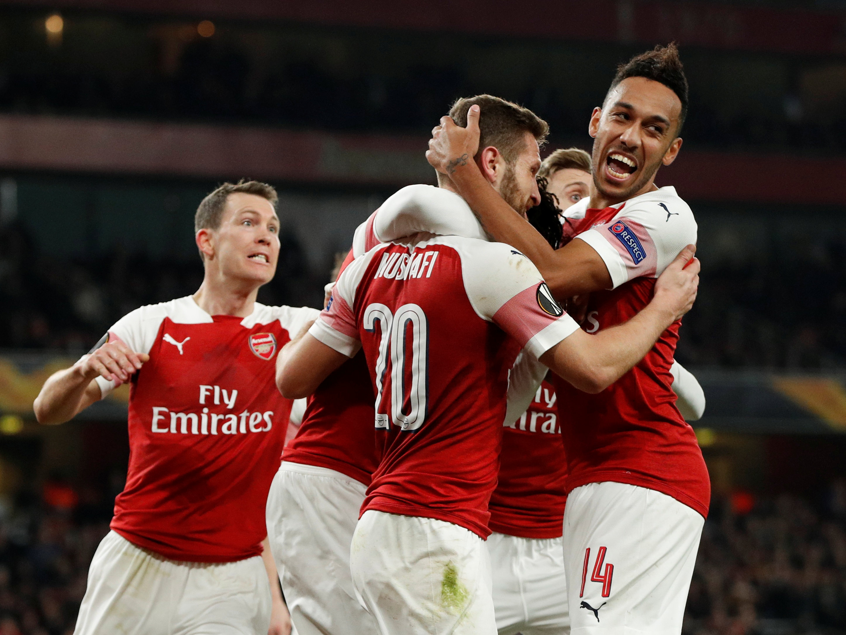 齐达内空降上海！回应 “齐玄宗” 标签，揭秘欧冠三连真相（齐达内抵沪！回应“齐玄宗”称号，拆解欧冠三连的幕后逻辑）