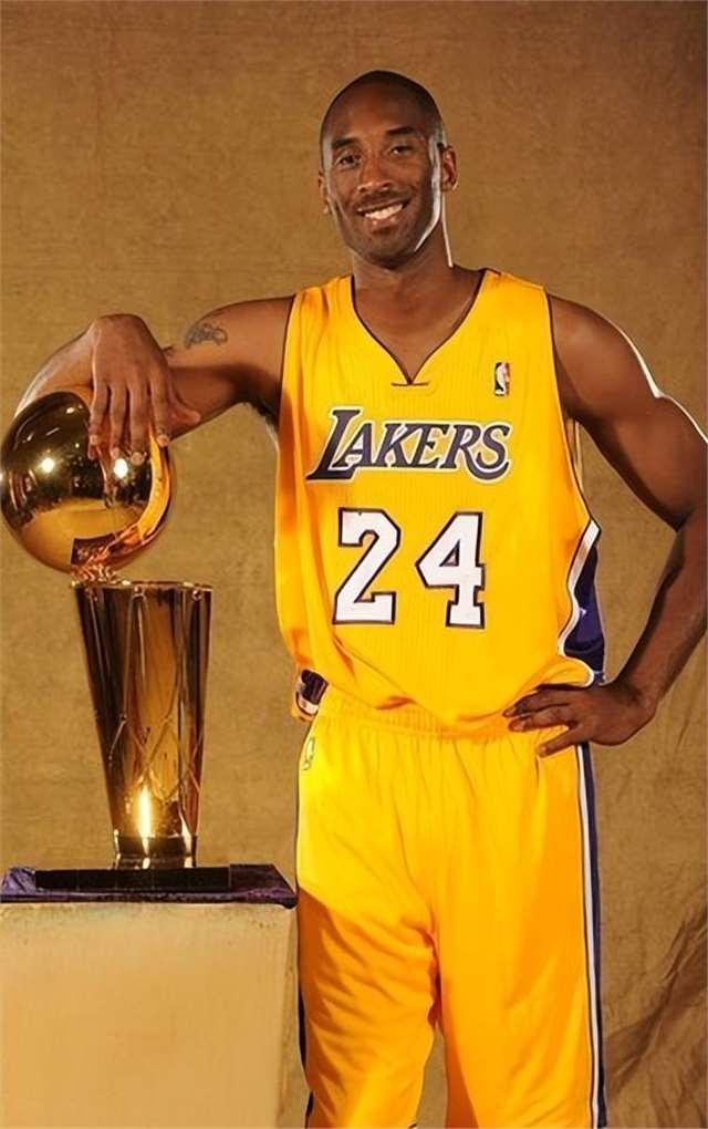 约罗：差点赢得点球？我想展现盘带，踢球就是为了这个（约罗：险造点球，我踢球就是为展现盘带）